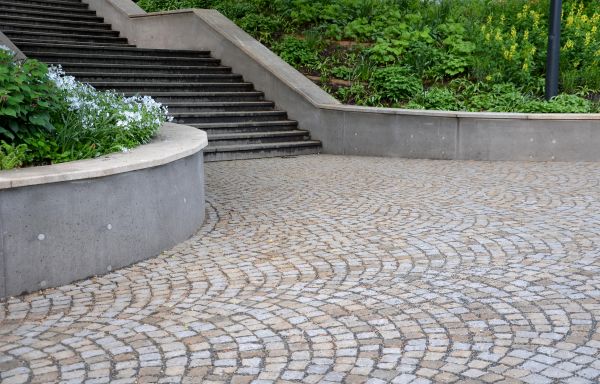 Concrete Wall Repair Service